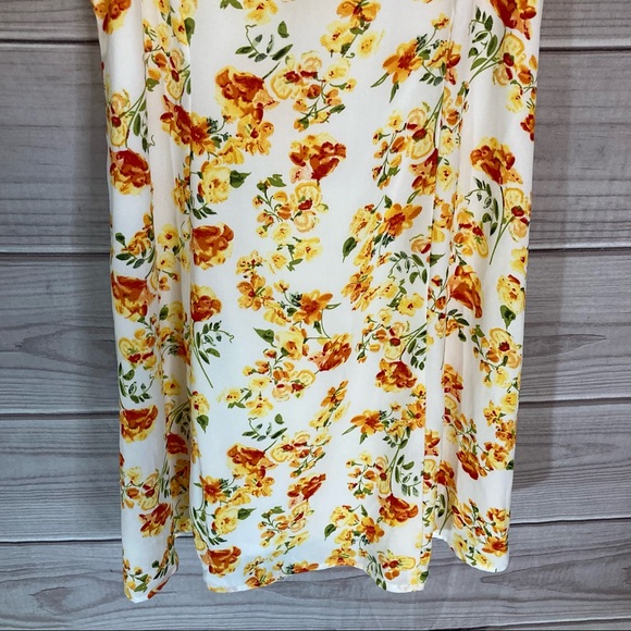 Lulu’s Day Date White Floral Print Tie Back Dress - Picture 4 of 12